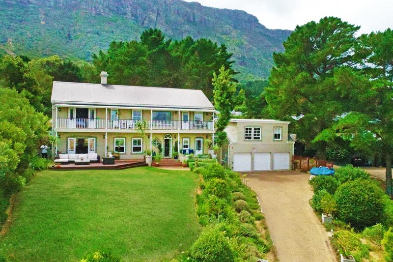 5 Bedroom Property for Sale in Ruyteplaats Western Cape